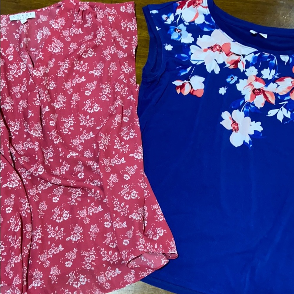 2 size small tops